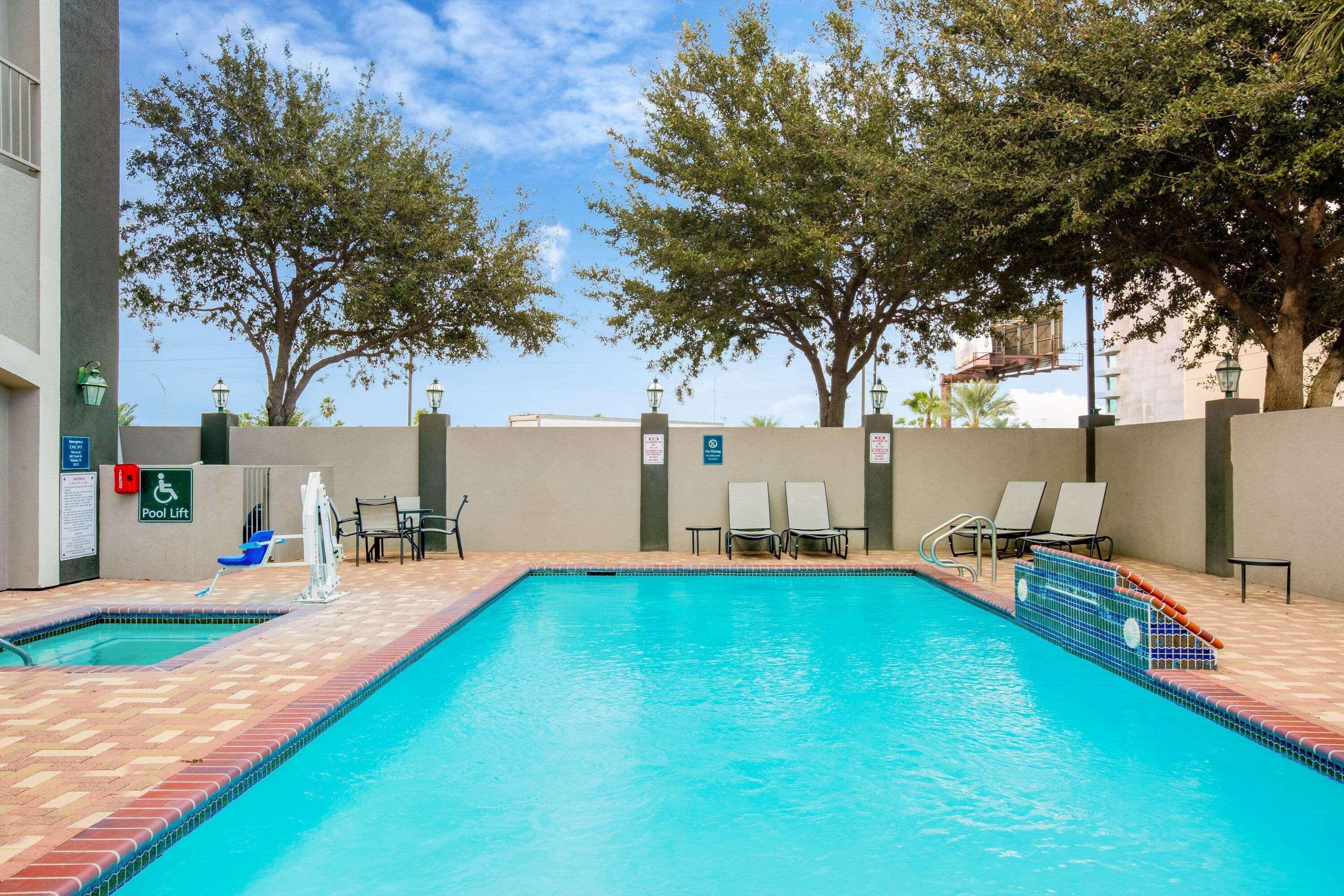 Hotel La Quinta By Wyndham At West Mcallen 3*