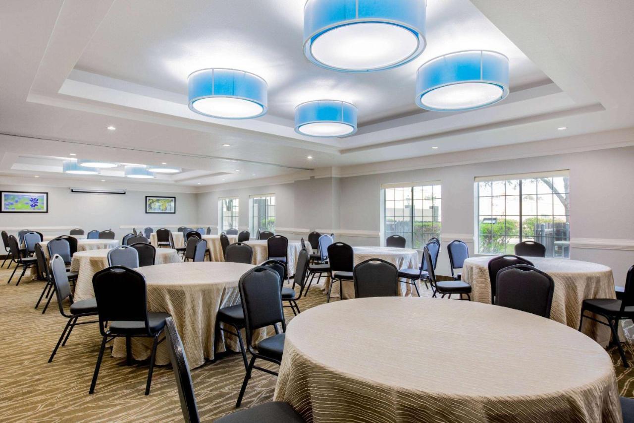 La Quinta By Wyndham At West Mcallen 3* Mission