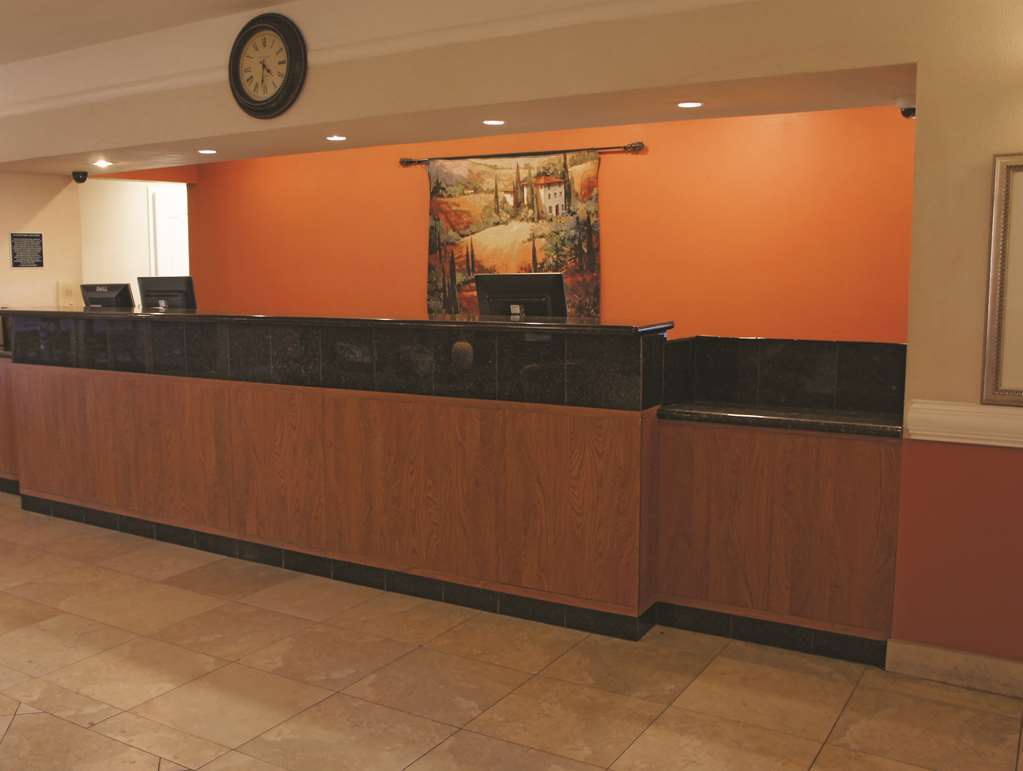 La Quinta By Wyndham At West Mcallen 3*