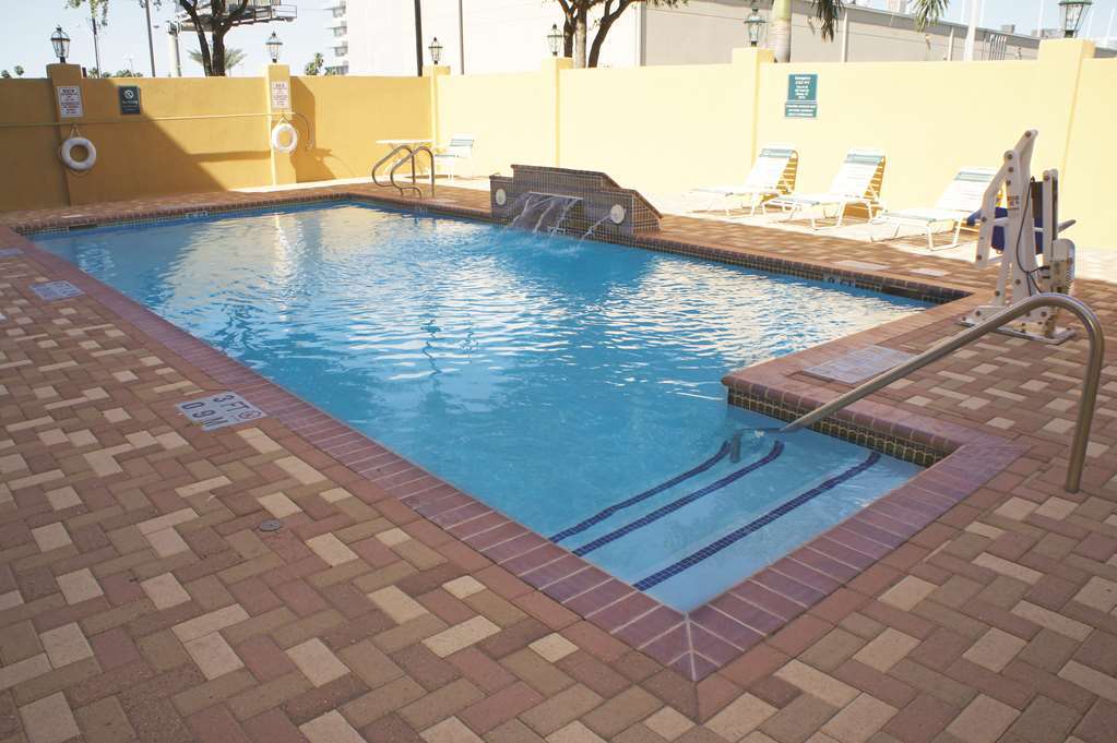 La Quinta By Wyndham At West Mcallen 3* Mission