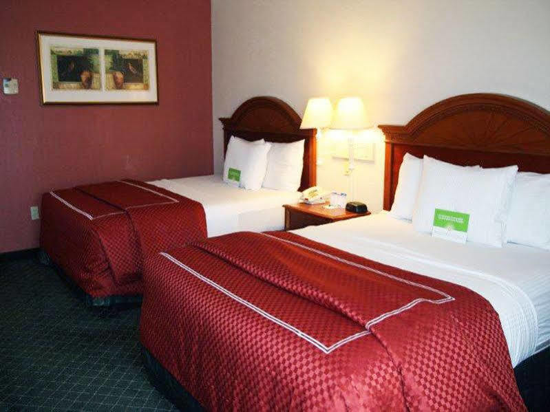 La Quinta By Wyndham At West Mcallen Hotel 3*